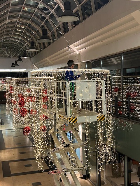 die stadtgalerie langenfeld im weihnachtsglanz: ein blick hinter die kulissen stadtgalerie langenfeld IMG 20231127 WA0001 Stadtgalerie Langenfeld